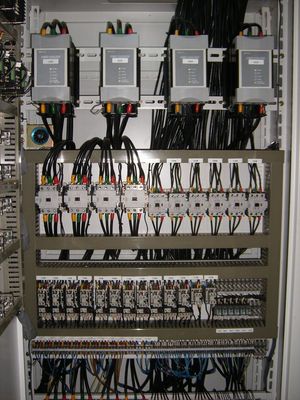 台湾华特SCR电力调整器13818347在配电开关控制设备中的研发与应用